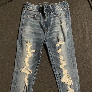 American eagle medium wash ripped jeans